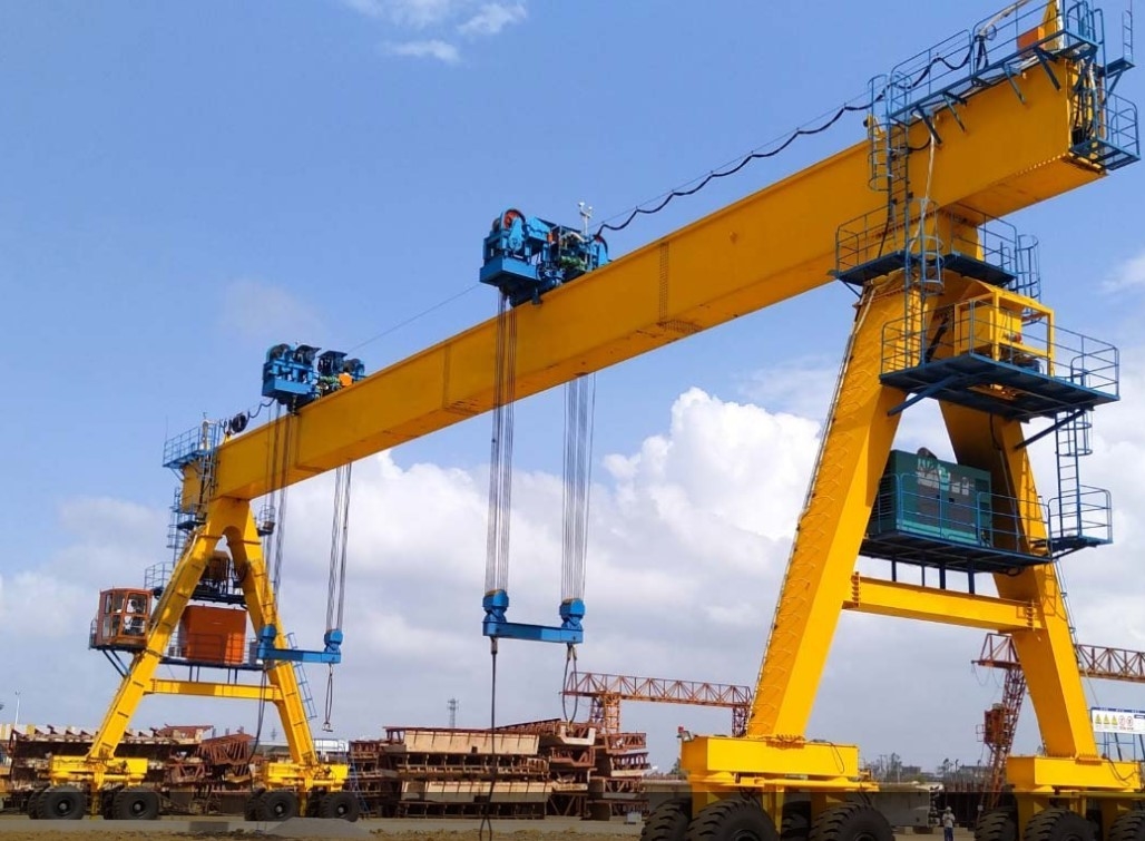 Customizable Mobile GRT Crane With High Load Capacity For Heavy Duty Applications